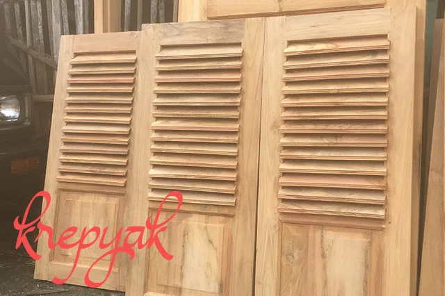 Pintu Krepyak kayu jati untuk pesanan ke Jakarta 2021 dibuat oleh udcmto